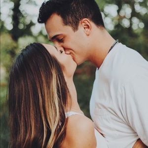 Meet your Posher, Hailey